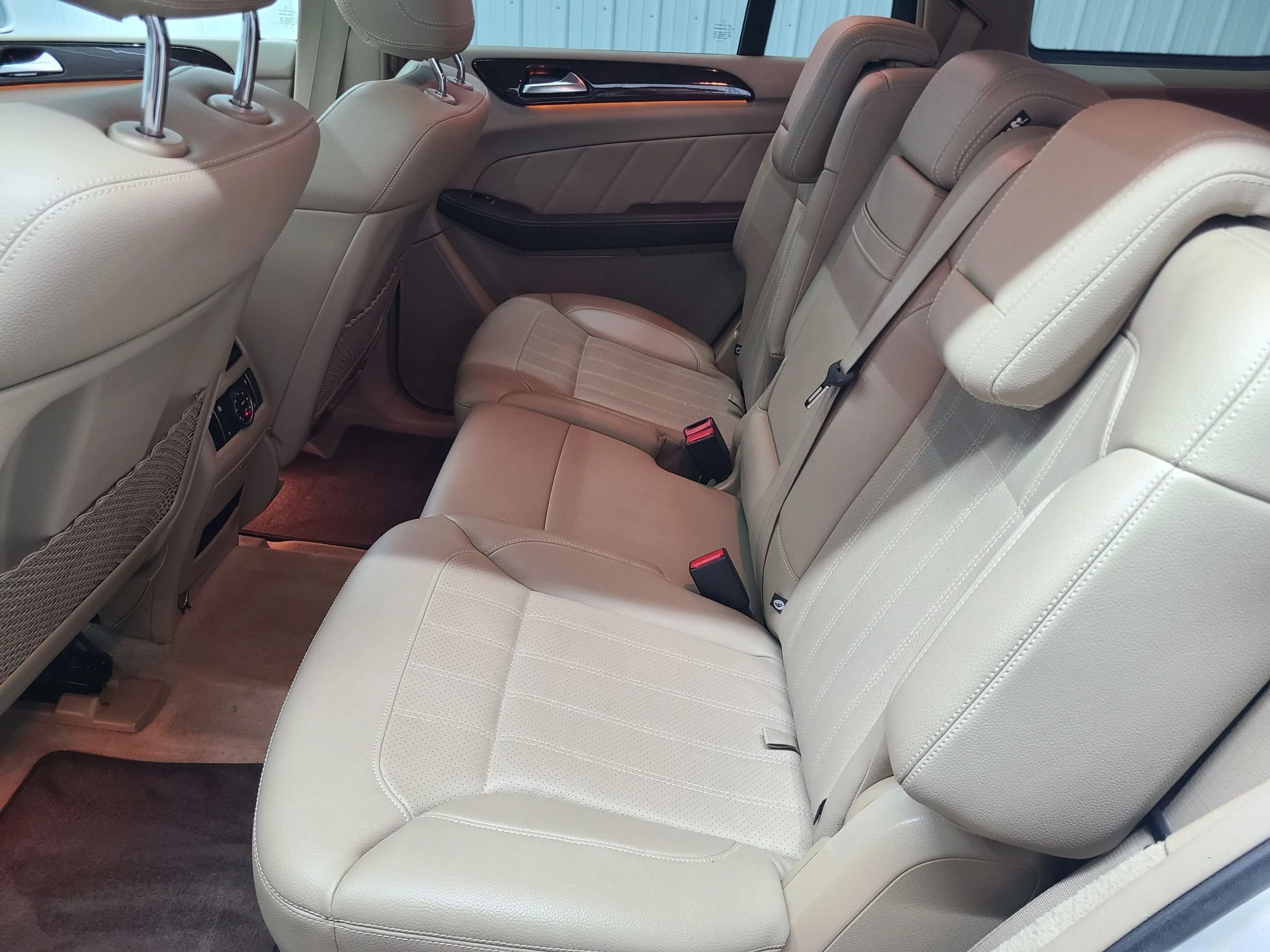 Used 2016 Mercedes-Benz GL 450 4MATIC image 36