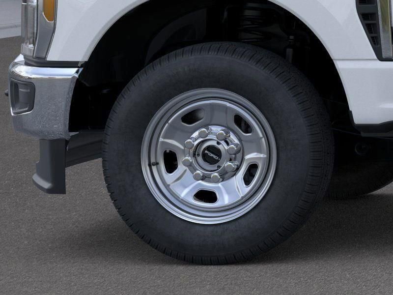 New 2026 Ford F350 XL w/ XL Chrome Package image 19