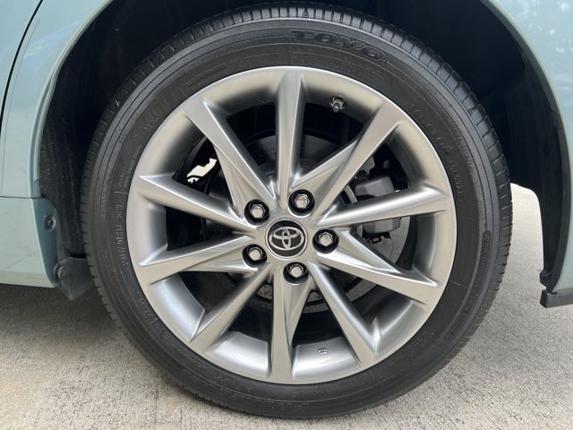 Used 2017 Toyota Prius V Five w/ Advanced Technology Package FWD image 20