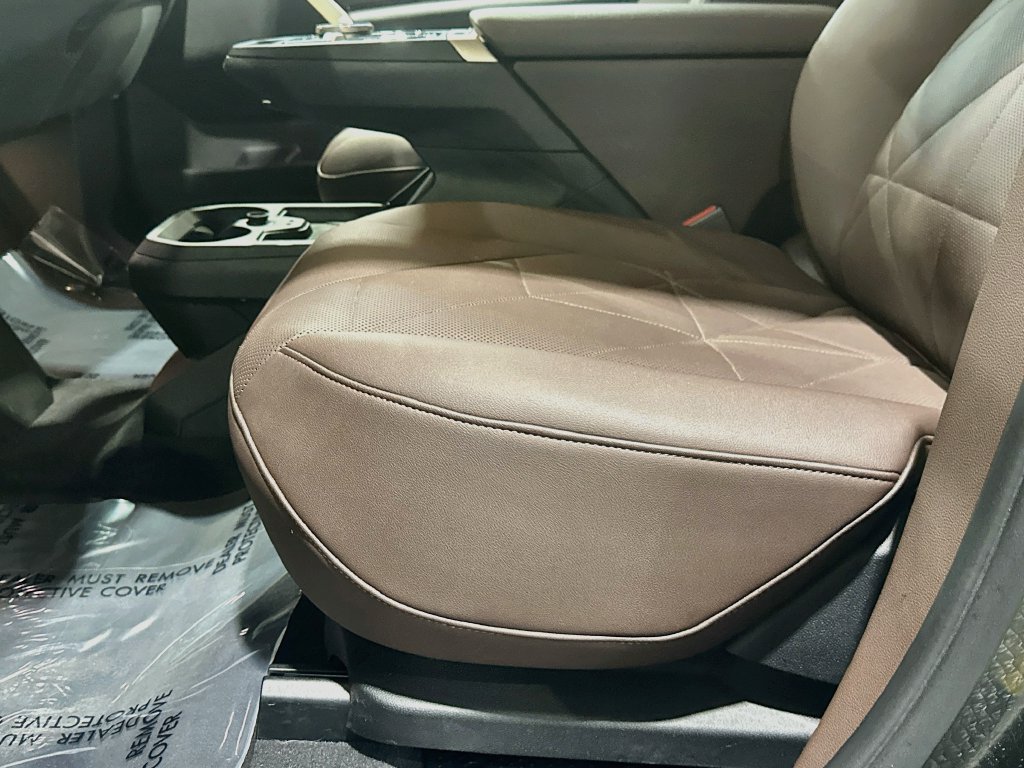 Certified 2024 BMW iX xDrive50 w/ Premium Package AWD/4WD image 20