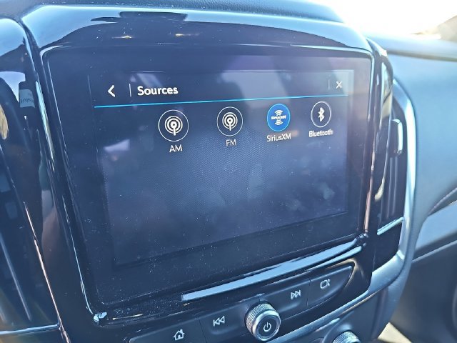 Used 2023 Chevrolet Traverse RS AWD/4WD image 19