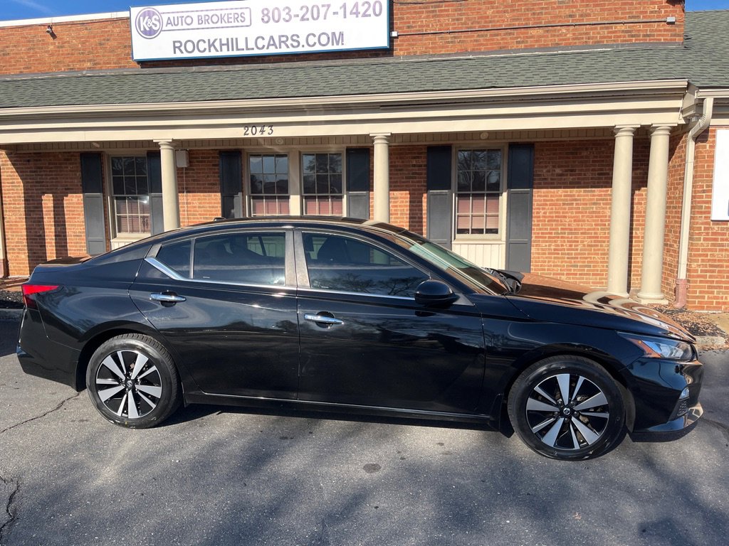 Used 2021 Nissan Altima 2.5 SV image 3
