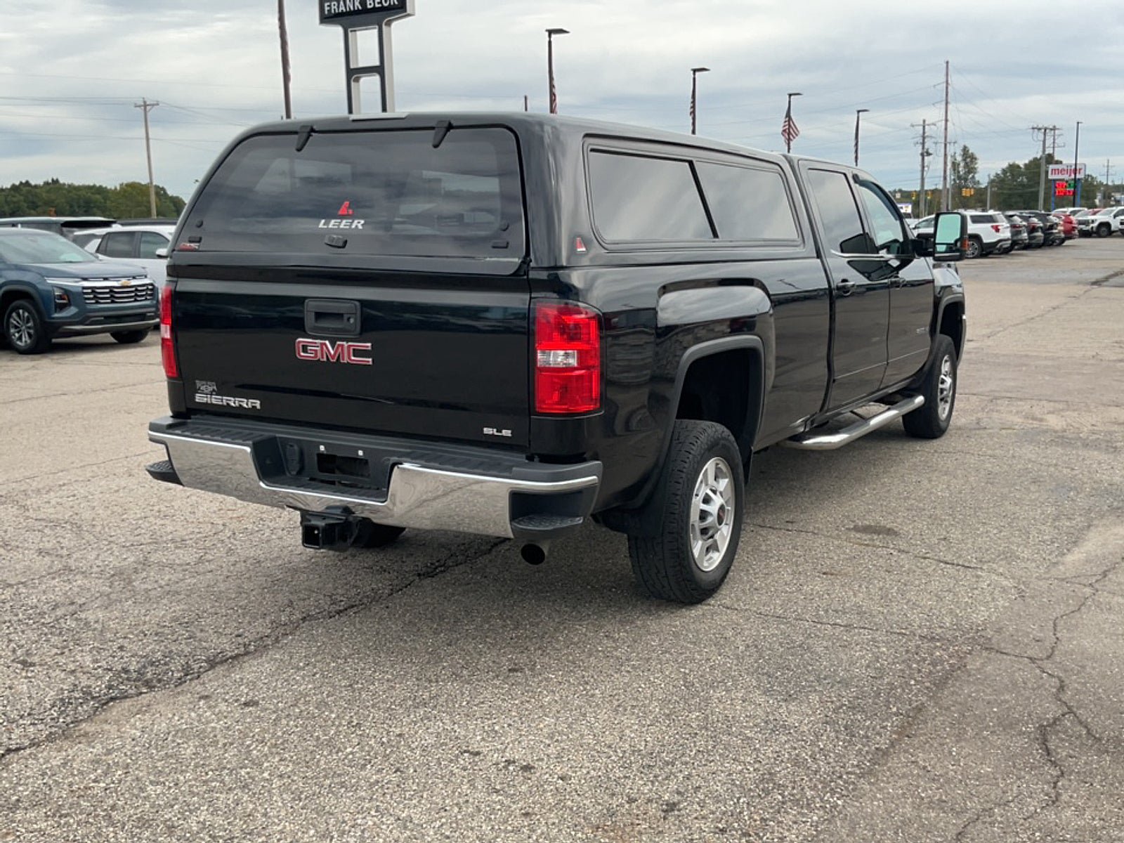 Used 2017 GMC Sierra 2500 SLE w/ Suspension Package, Off-Road AWD/4WD image 7