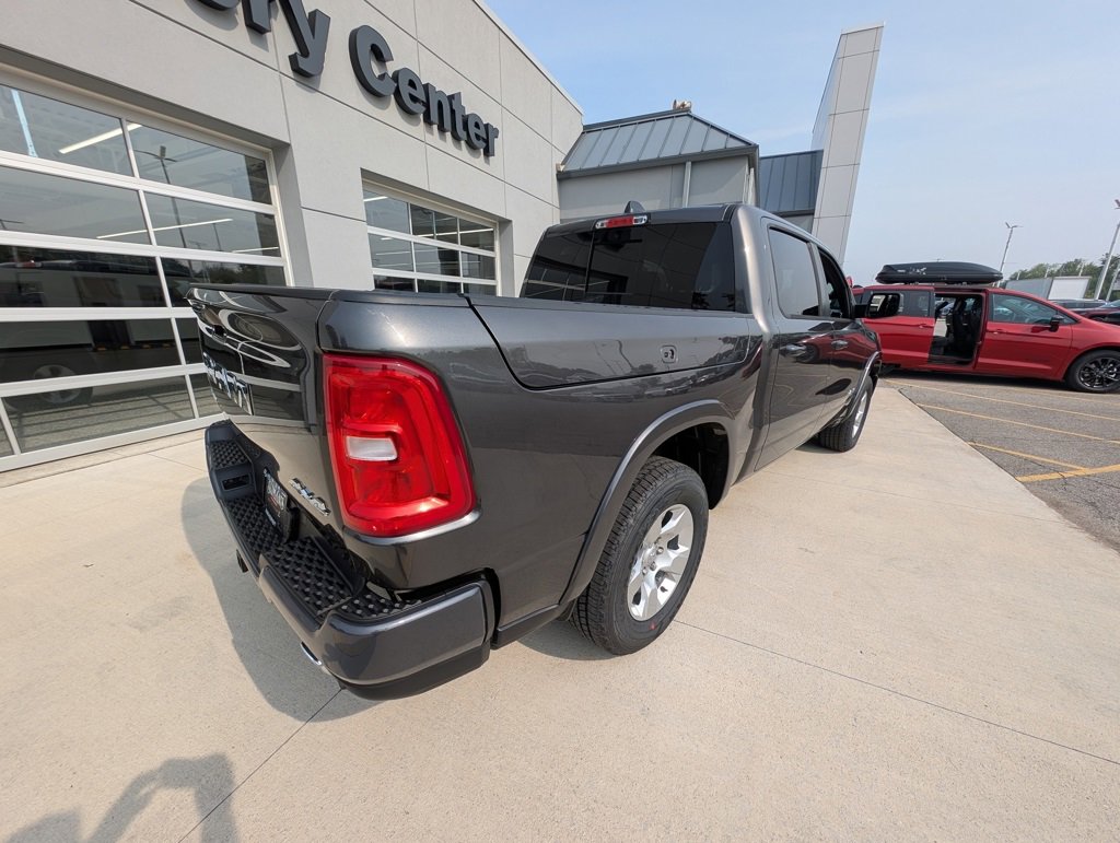 New 2026 RAM 1500 4x4 Crew Cab image 5