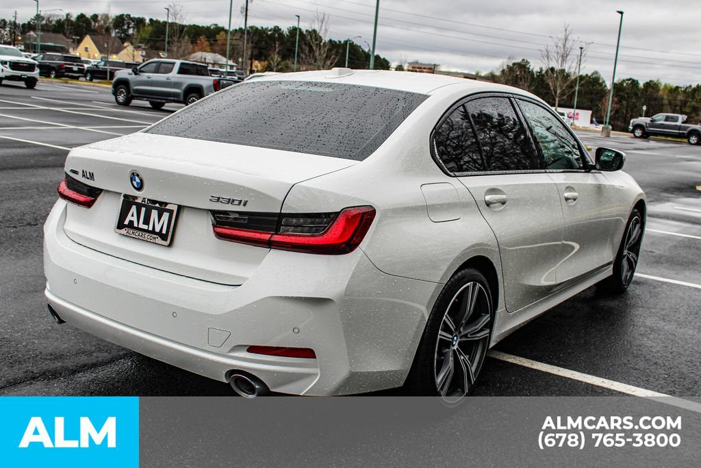 Used 2023 BMW 330i xDrive Sedan w/ Premium Package AWD/4WD image 5