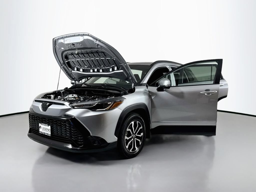 Used 2024 Toyota Corolla Cross AWD Hybrid image 19