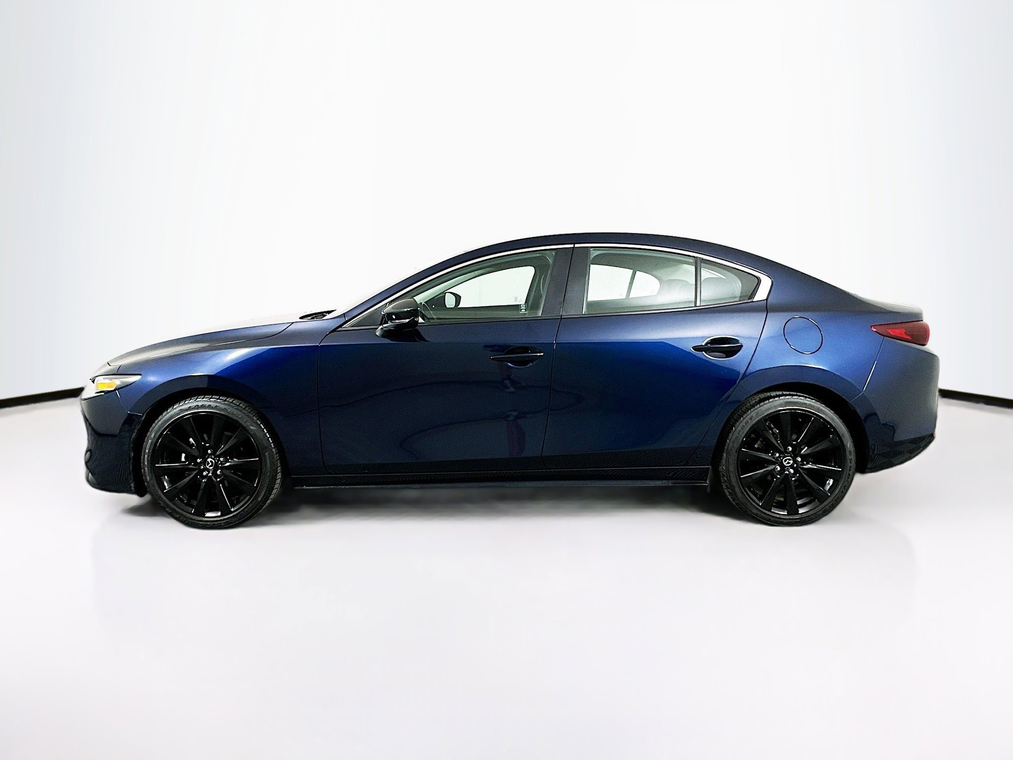 Used 2024 MAZDA MAZDA3 s FWD image 4