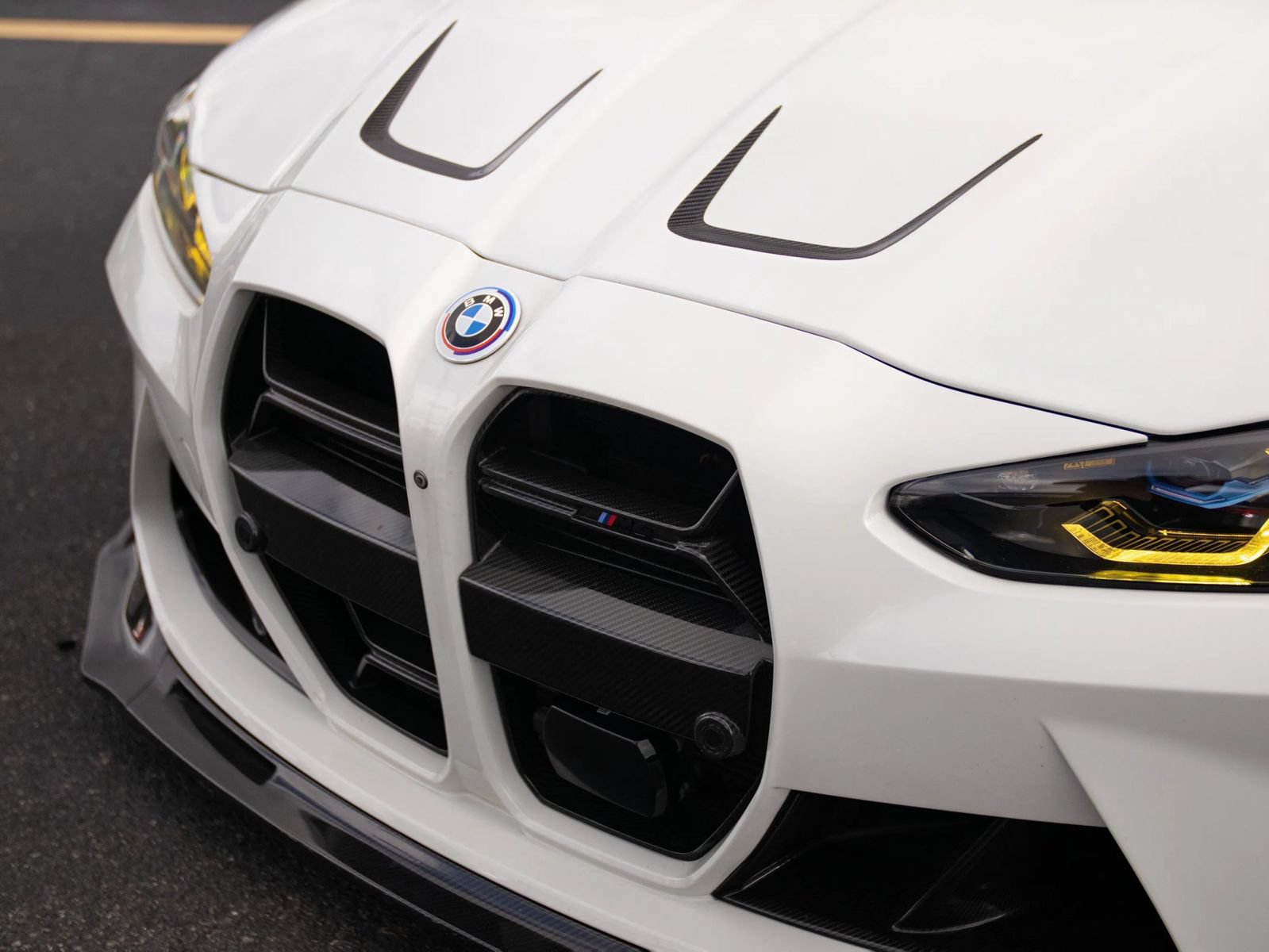 Used 2021 BMW M4 Competition w/ M Carbon Exterior Package RWD image 6