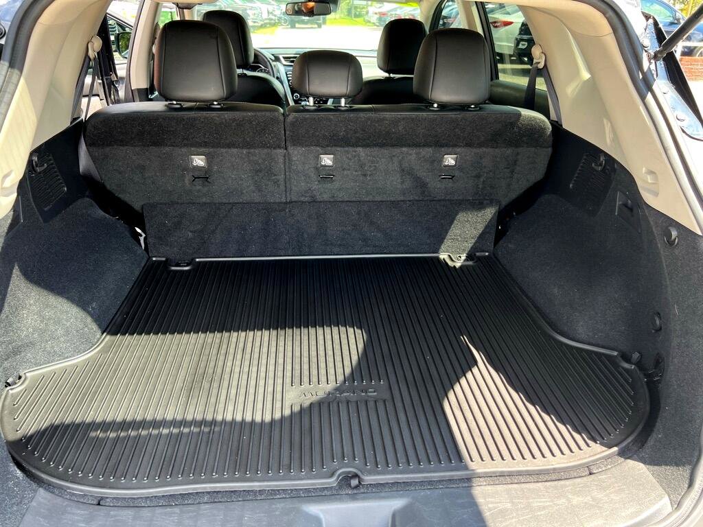 Used 2022 Nissan Murano SV image 17