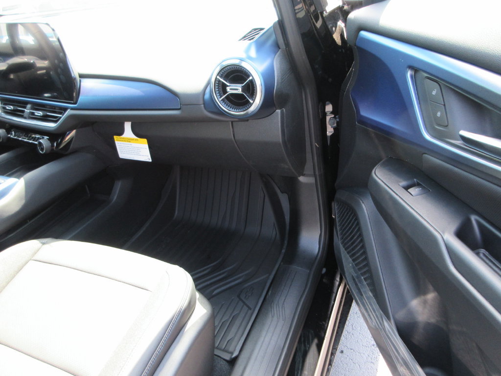 New 2026 Chevrolet Equinox EV LT FWD image 18