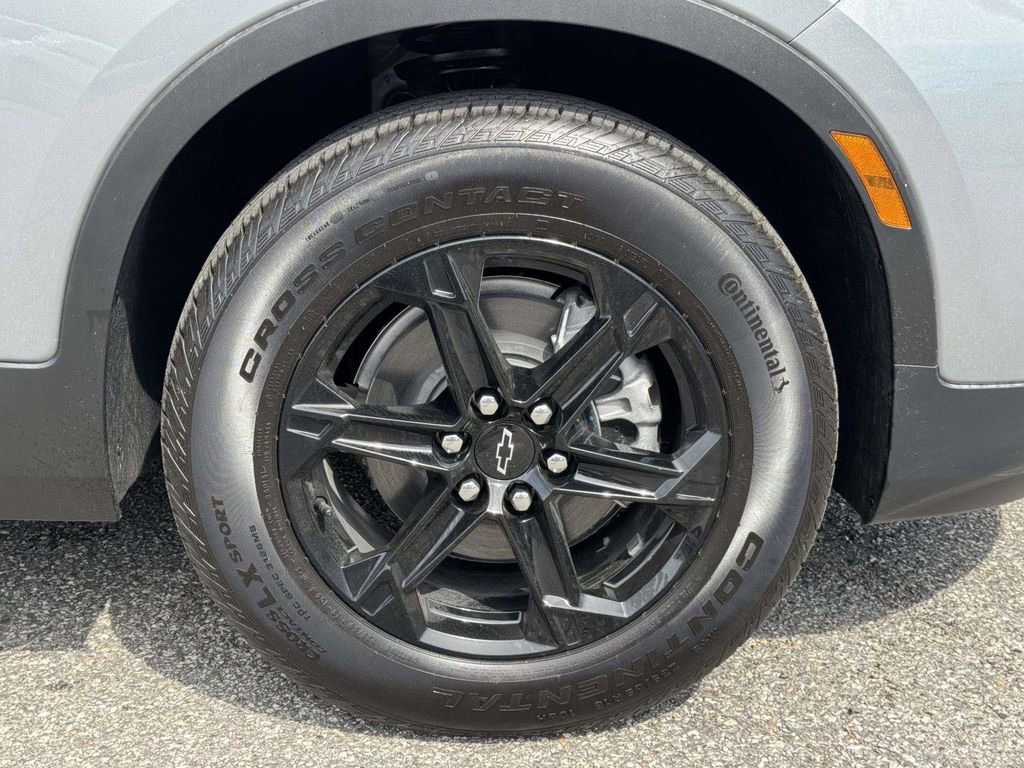 New 2026 Chevrolet Blazer LT w/ Sound & Technology Package FWD image 26