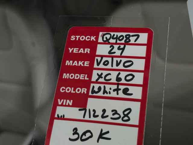 Used 2024 Volvo XC60 B5 Core w/ Protection Package Premier AWD/4WD image 35