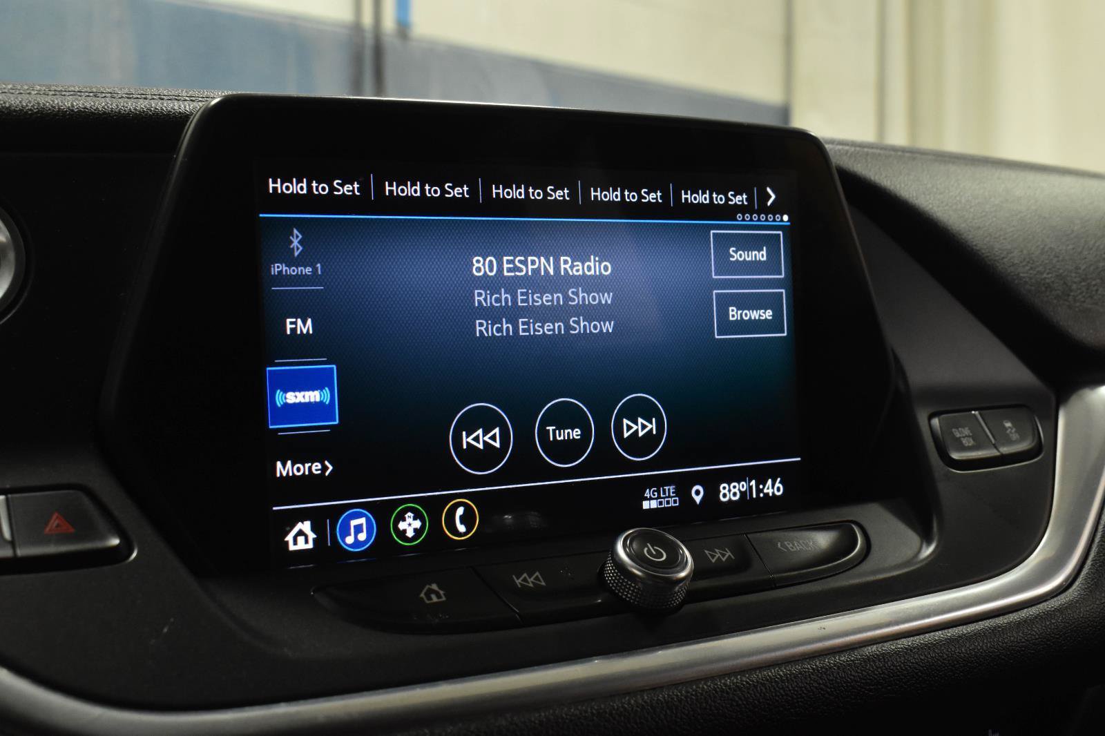 Used 2020 Chevrolet Blazer LT FWD image 16