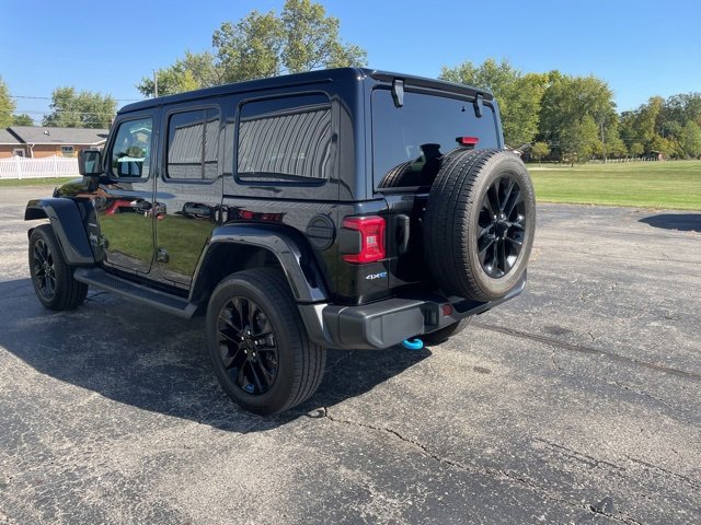 Used 2022 Jeep Wrangler Unlimited Sahara w/ Cold Weather Group image 2