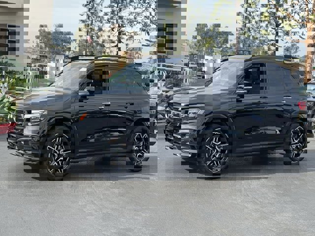 Used 2024 Mercedes-Benz GLB 250 image 4