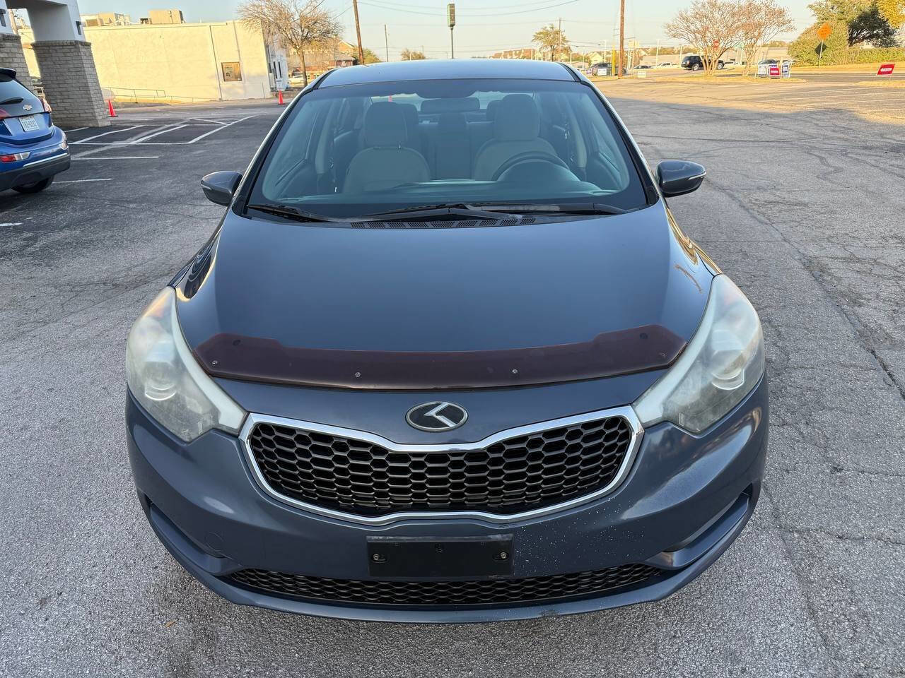 Used 2015 Kia Forte LX w/ Popular Package image 2