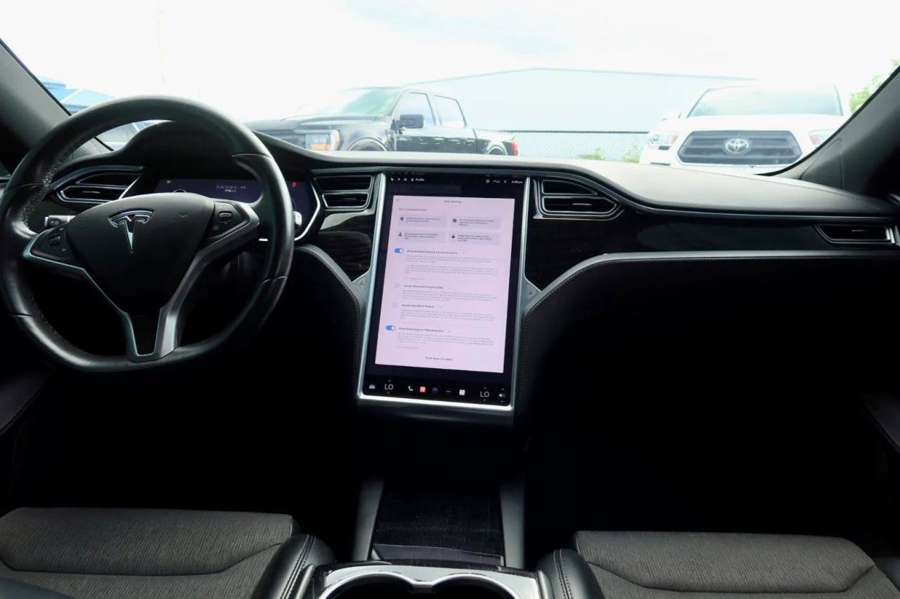 Used 2018 Tesla Model S 75D AWD/4WD image 8