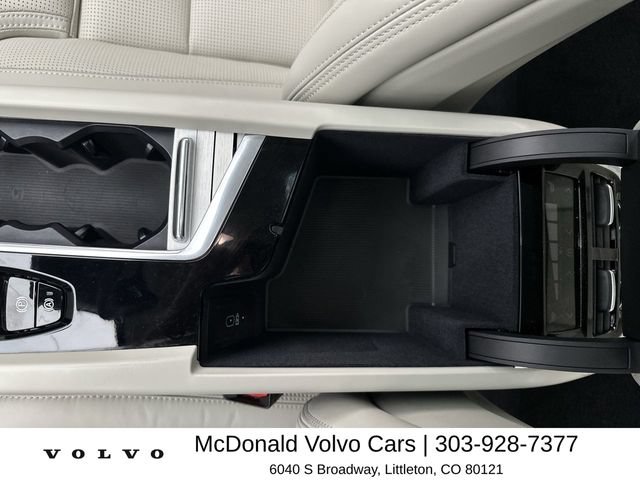 Used 2026 Volvo XC60 B5 Ultra w/ Protection Package Premier AWD/4WD image 21