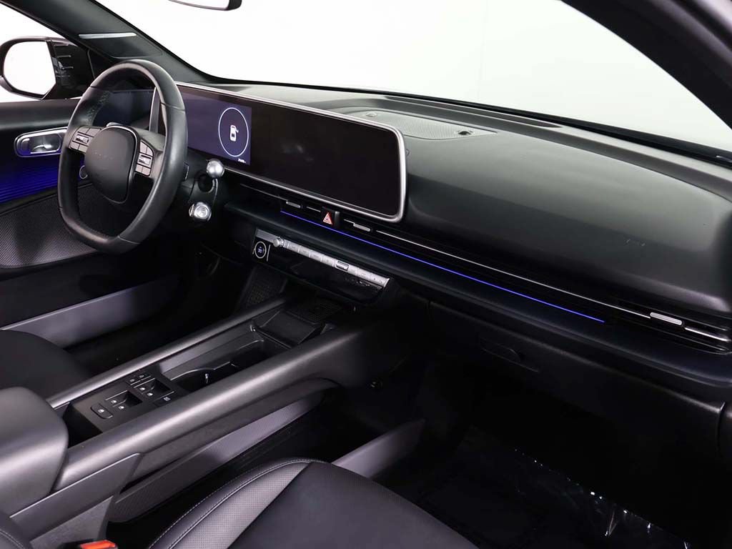 Used 2024 Hyundai Ioniq 6 Limited RWD image 32