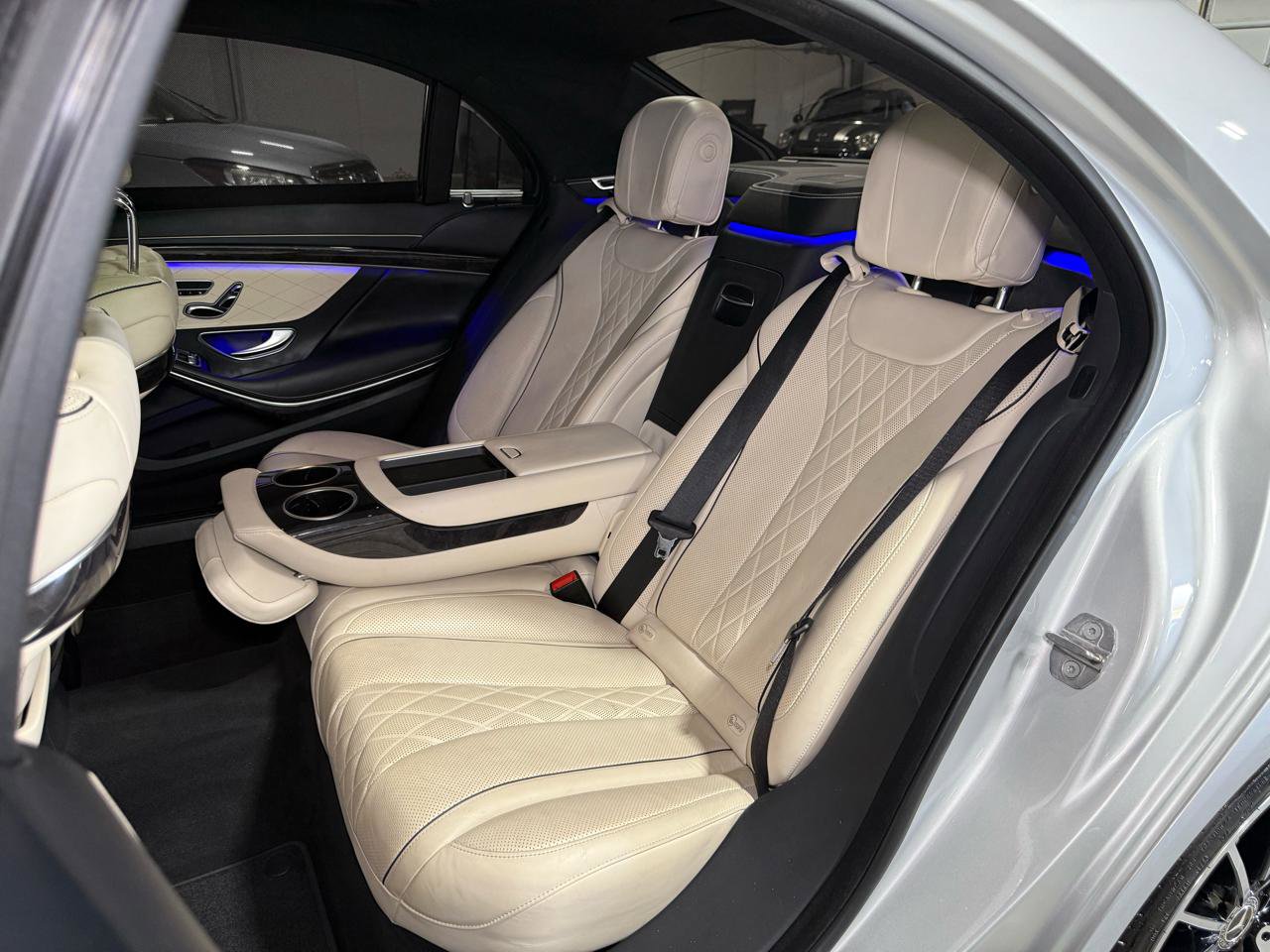 Used 2019 Mercedes-Benz S 560 Sedan image 44