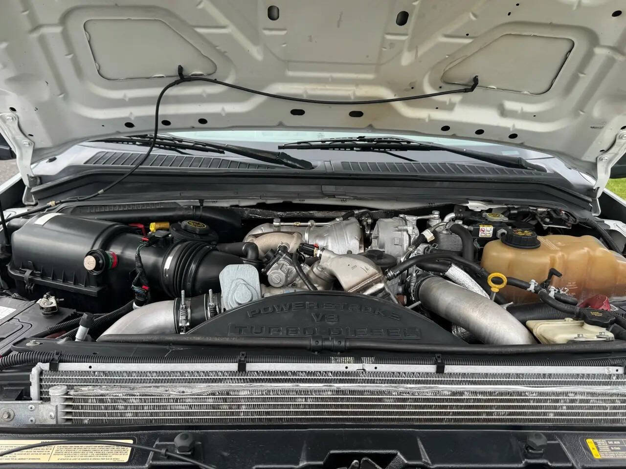 Used 2010 Ford F550 4x4 Regular Cab Super Duty image 28