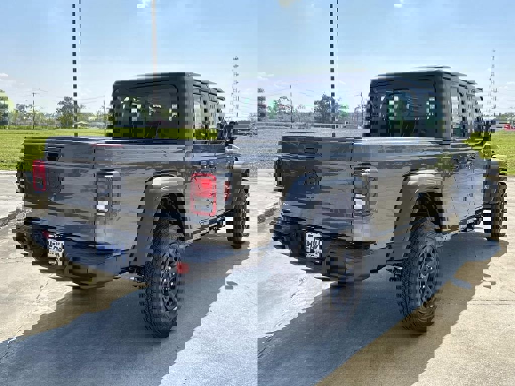 New 2026 Jeep Gladiator Sport image 13