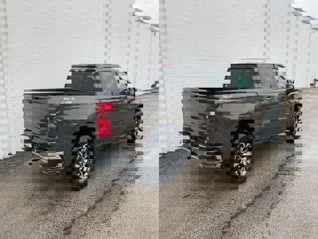 Used 2023 Chevrolet Silverado 1500 LT image 4