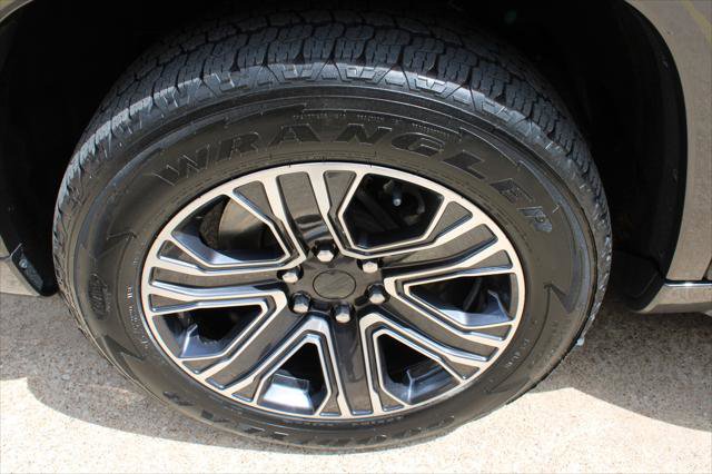 Certified 2022 Jeep Wagoneer Series III image 17