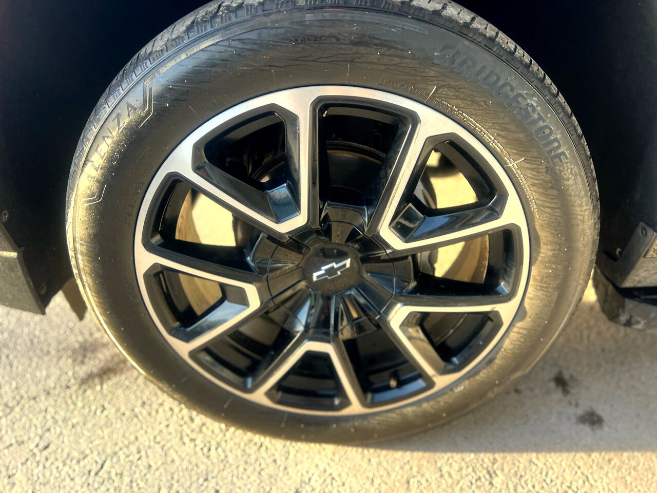 Used 2023 Chevrolet Suburban RST w/ Luxury Package image 34