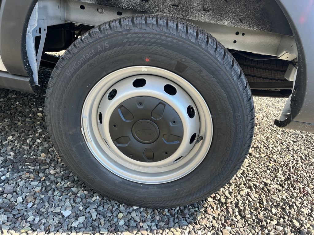 New 2025 Ford Transit 250 148 Medium Roof image 16