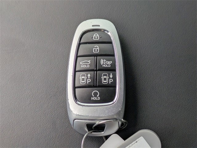 Used 2022 Hyundai Sonata Limited w/ Preferred Accessory Package image 30