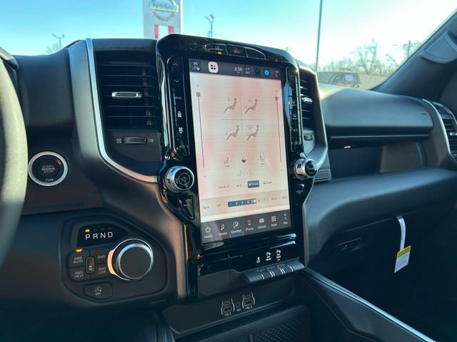 New 2026 RAM 1500 4x4 Crew Cab image 37
