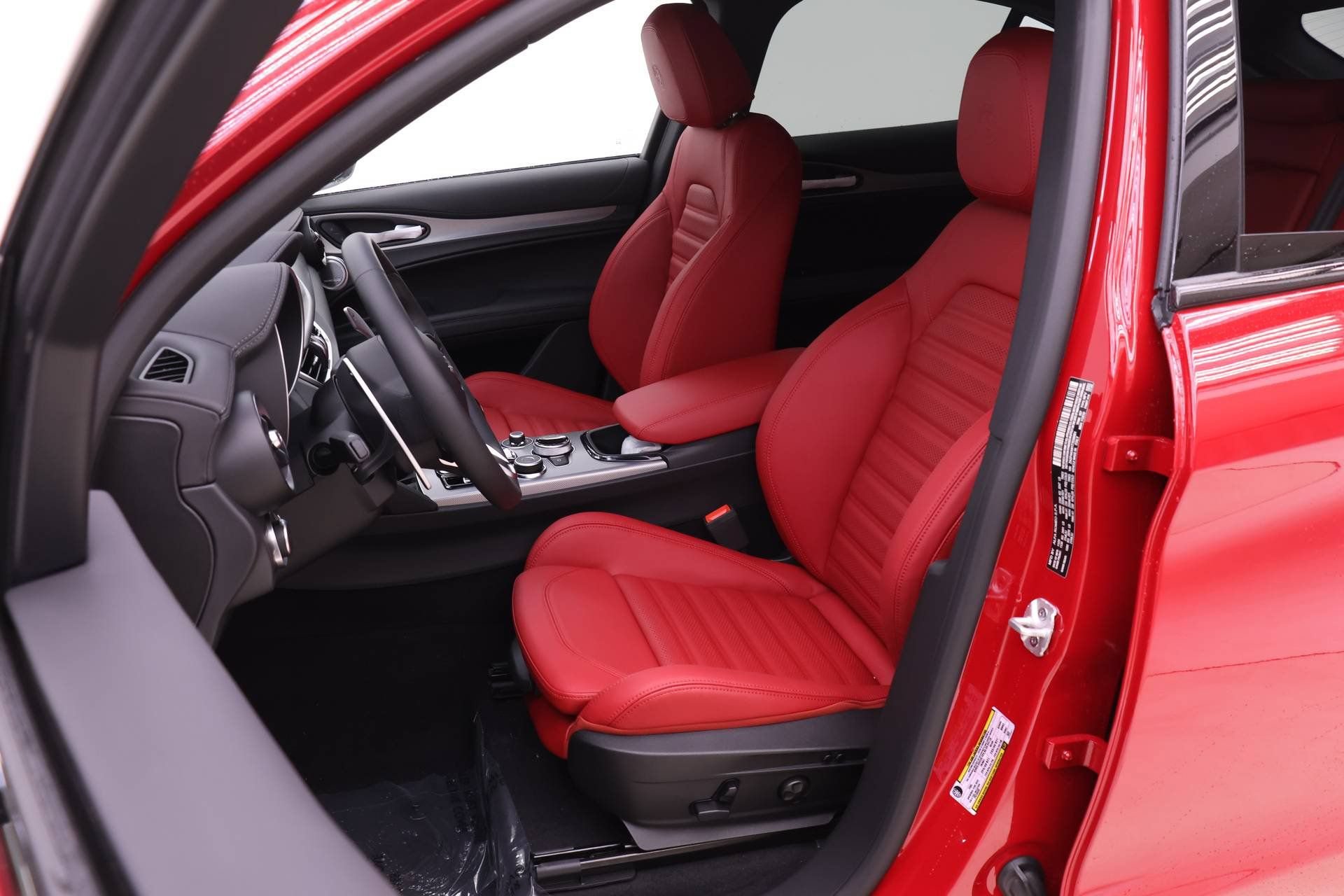 New 2026 Alfa Romeo Stelvio Sprint AWD/4WD image 7