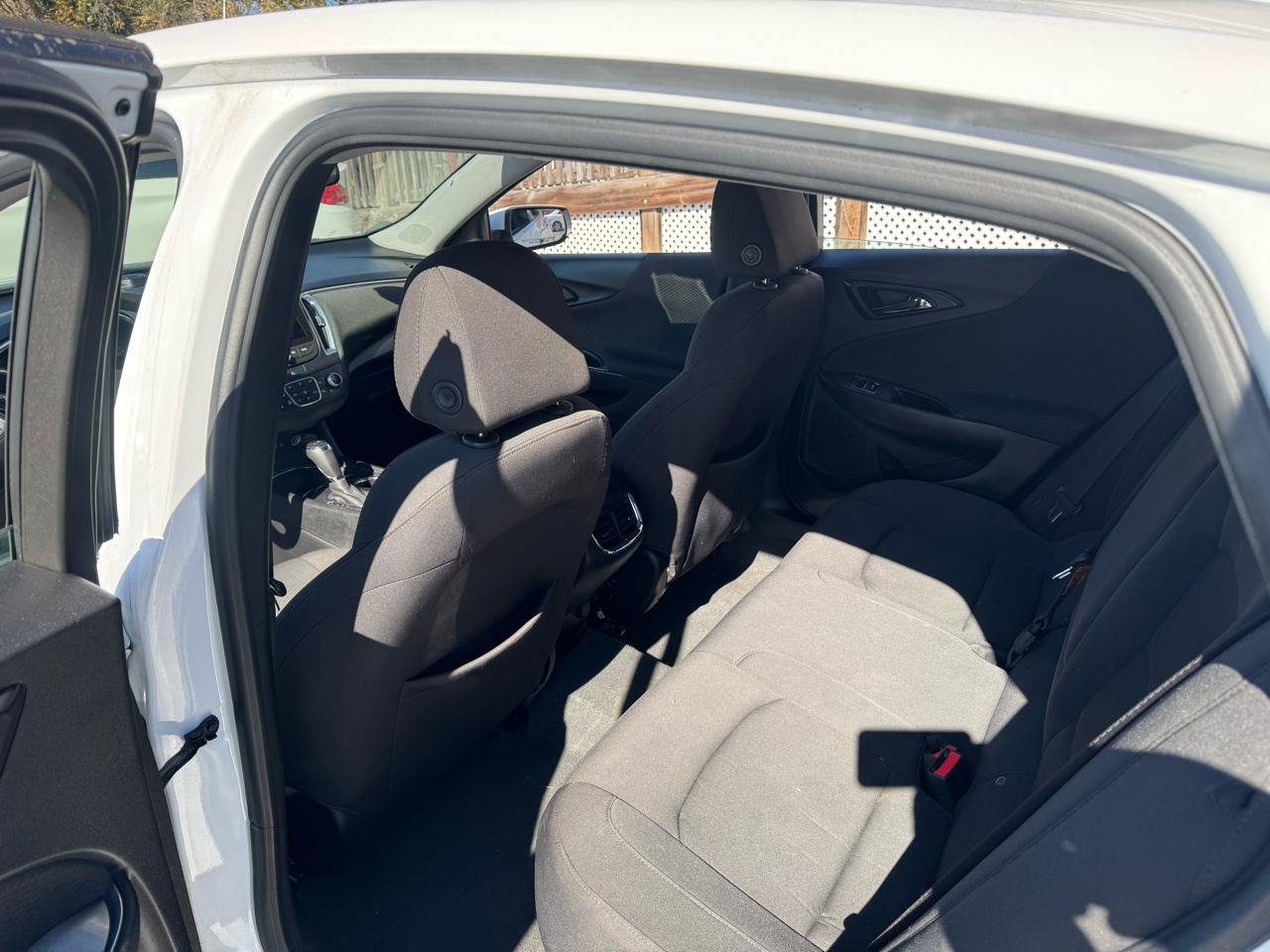 Used 2019 Chevrolet Malibu LT FWD image 18