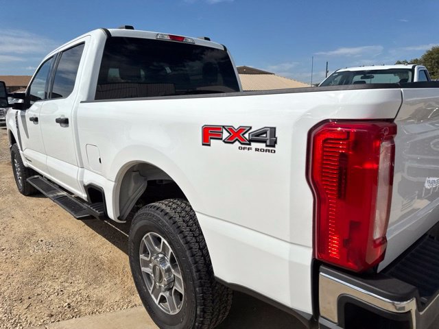 Used 2025 Ford F250 XLT w/ FX4 Off-Road Package AWD/4WD image 17