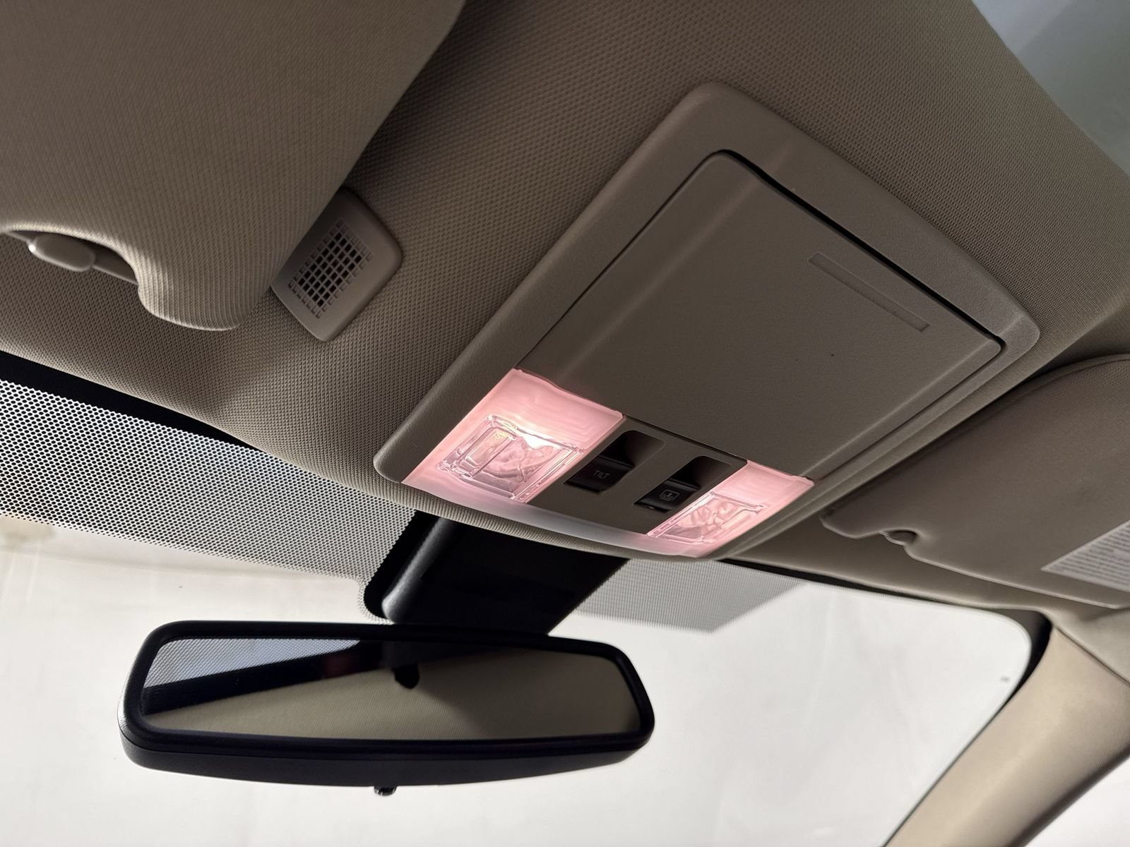 Used 2013 Lincoln MKX AWD image 9