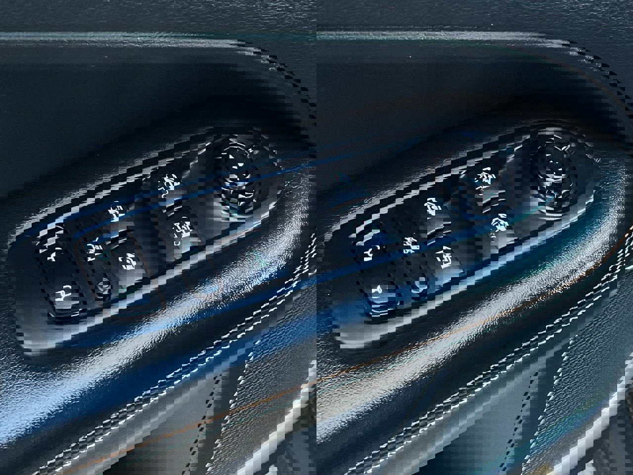 Used 2020 Jeep Compass Sport w/ Cold Weather Group image 13