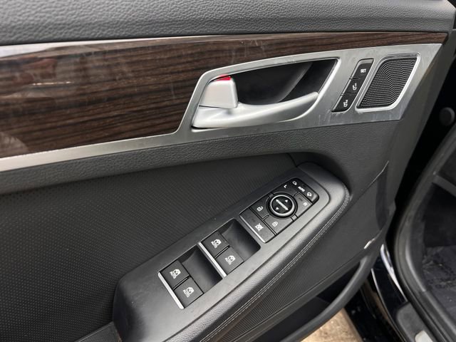 Used 2017 Genesis G80 3.8 w/ Option Group 02 image 11