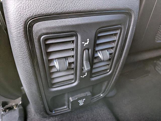 Used 2021 Jeep Grand Cherokee Laredo X image 20