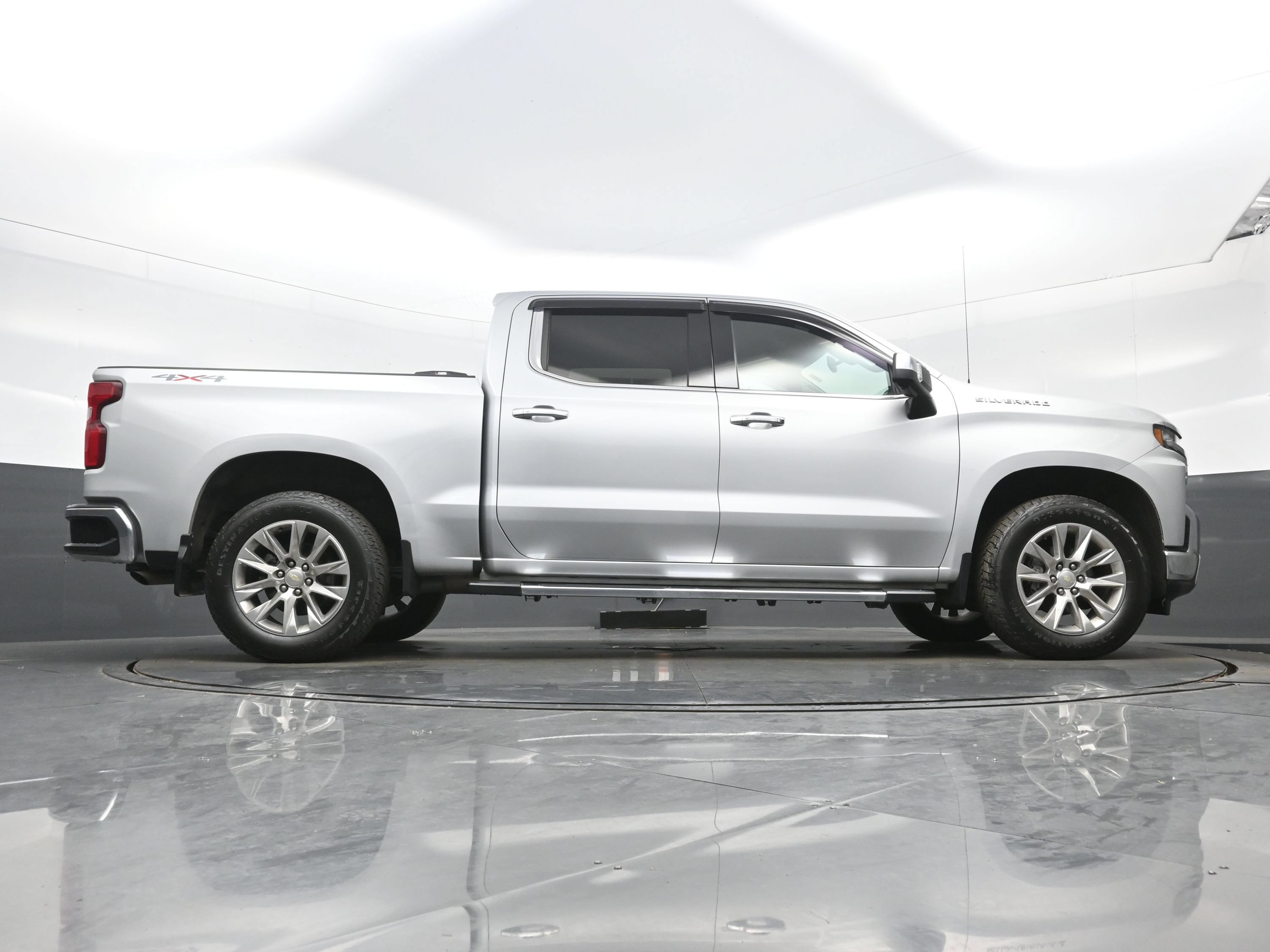 Used 2019 Chevrolet Silverado 1500 LTZ w/ Max Trailering Package AWD/4WD image 28