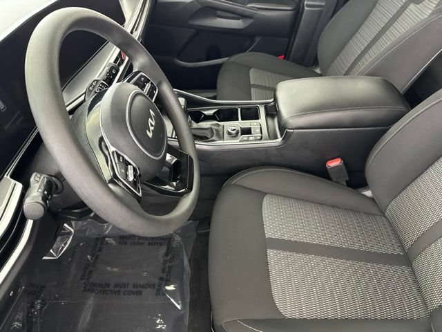 Certified 2024 Kia Sorento LX FWD image 22