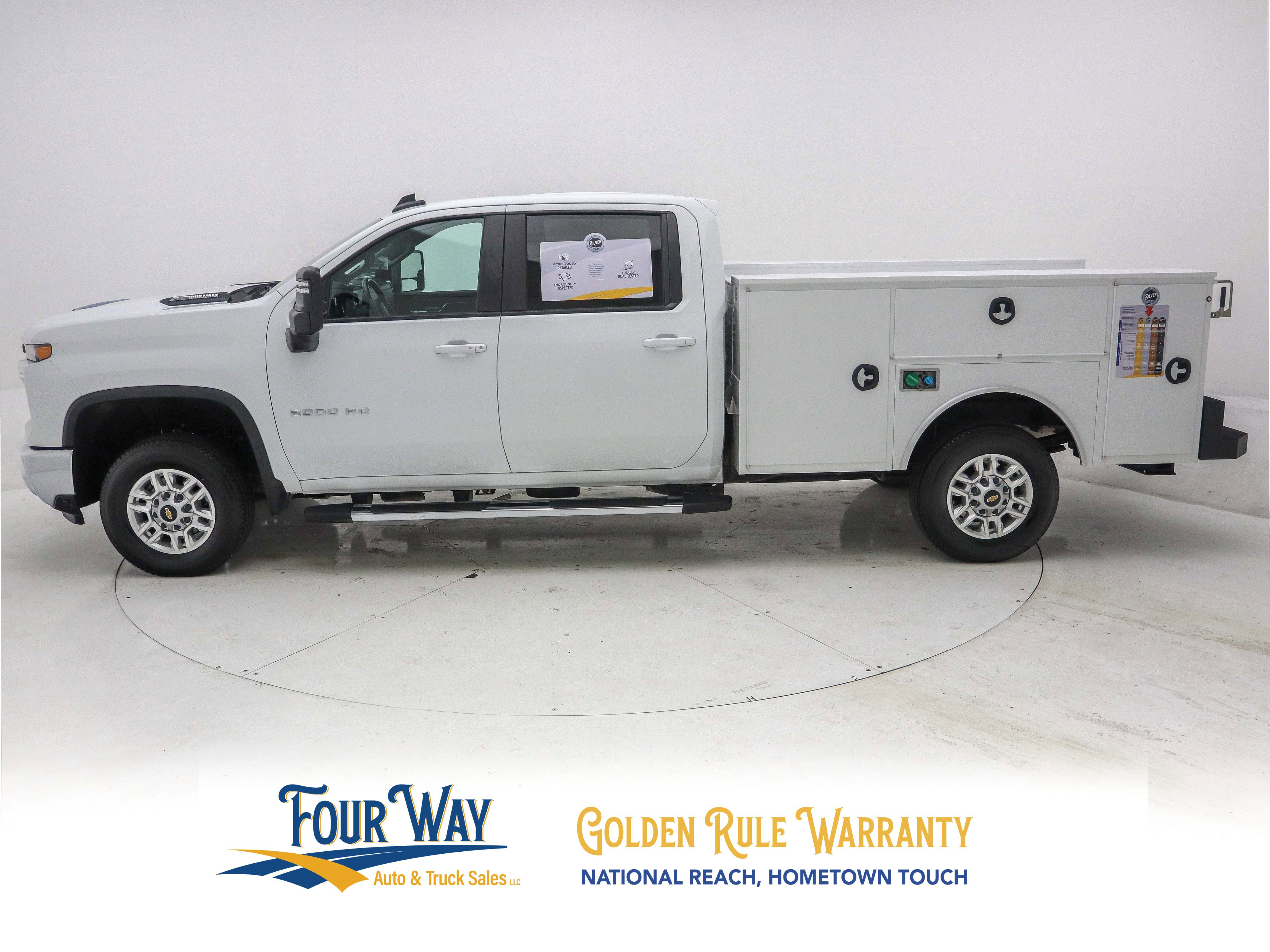 Used 2024 Chevrolet Silverado 2500 LT w/ Convenience Package image 7