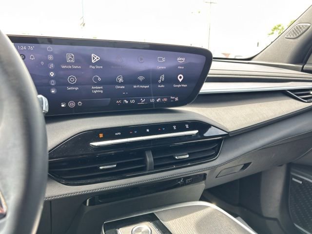 Used 2025 Buick Enclave Preferred w/ LPO, Floor Liner Package AWD/4WD image 37