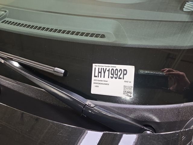 Used 2025 Hyundai Venue SEL image 49