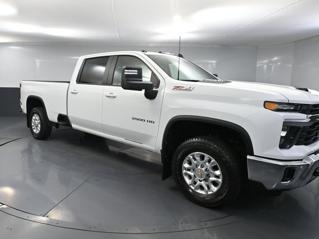 Used 2025 Chevrolet Silverado 3500 LT w/ Safety Package