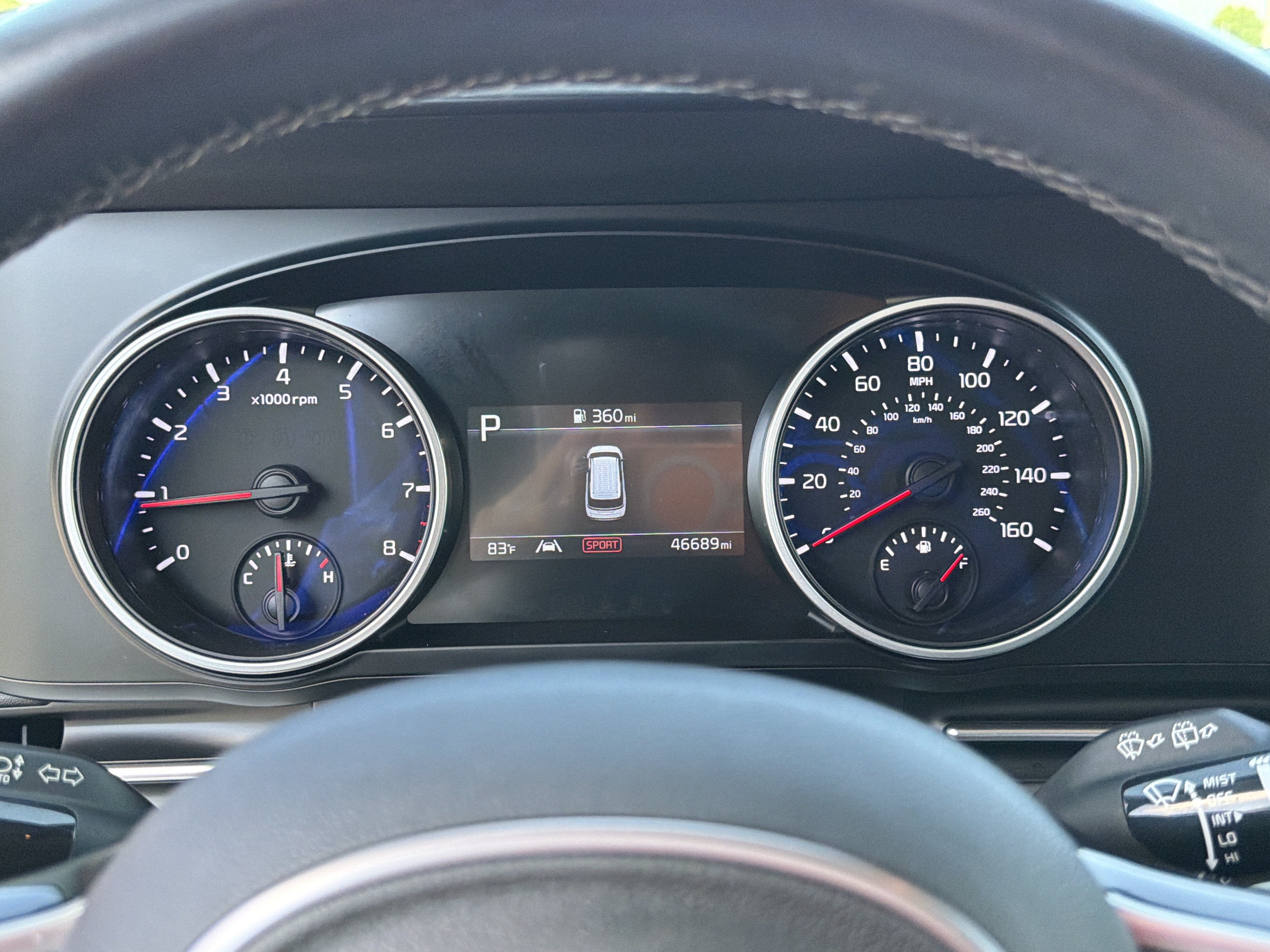 Used 2024 Kia Carnival LX FWD image 25