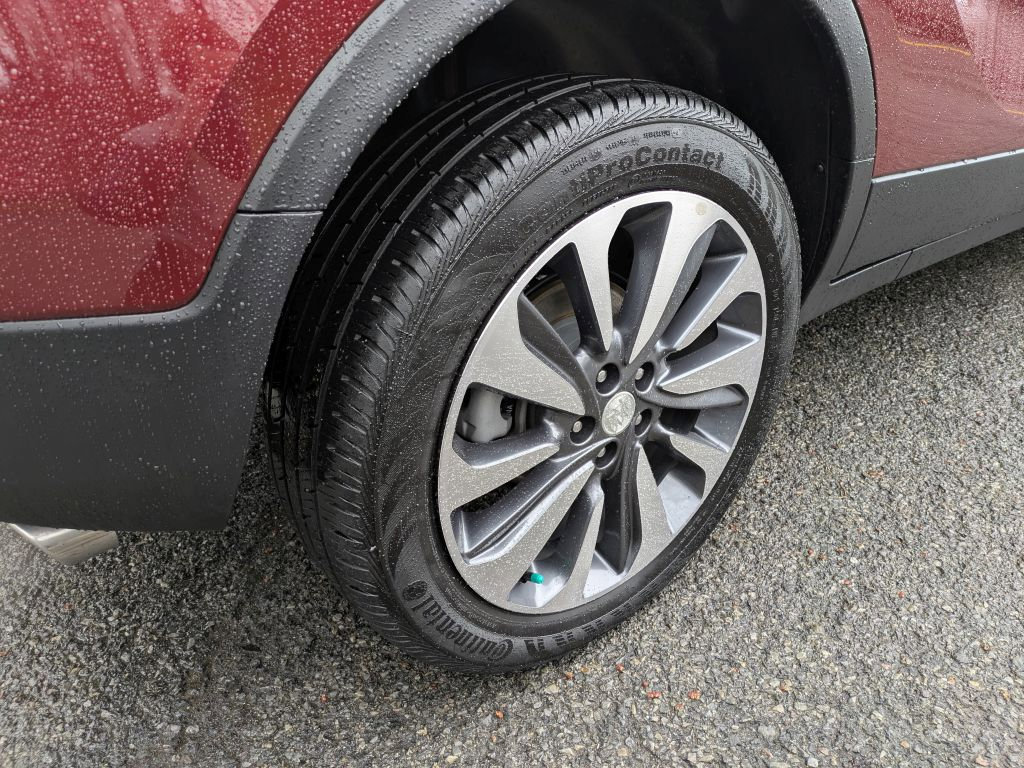 Certified 2022 Buick Encore Preferred w/ Safety Package image 38