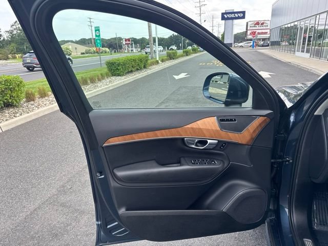 Certified 2023 Volvo XC90 B5 Plus w/ Protection Package Premier AWD/4WD image 19