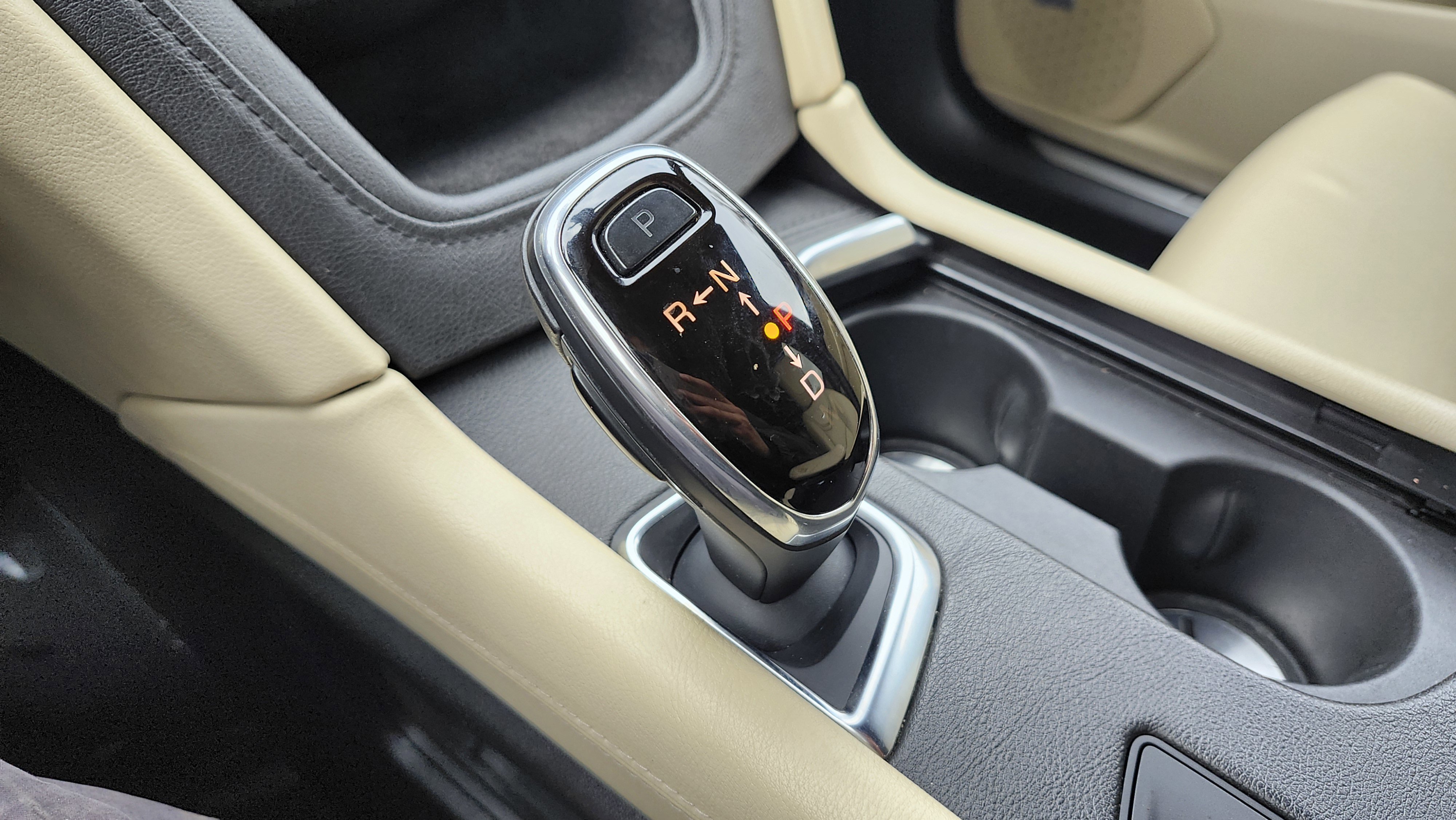 Used 2018 Cadillac XT5 Luxury w/ Driver Awareness Package image 34