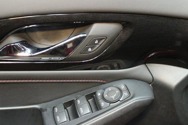 Used 2024 Chevrolet Traverse RS image 19